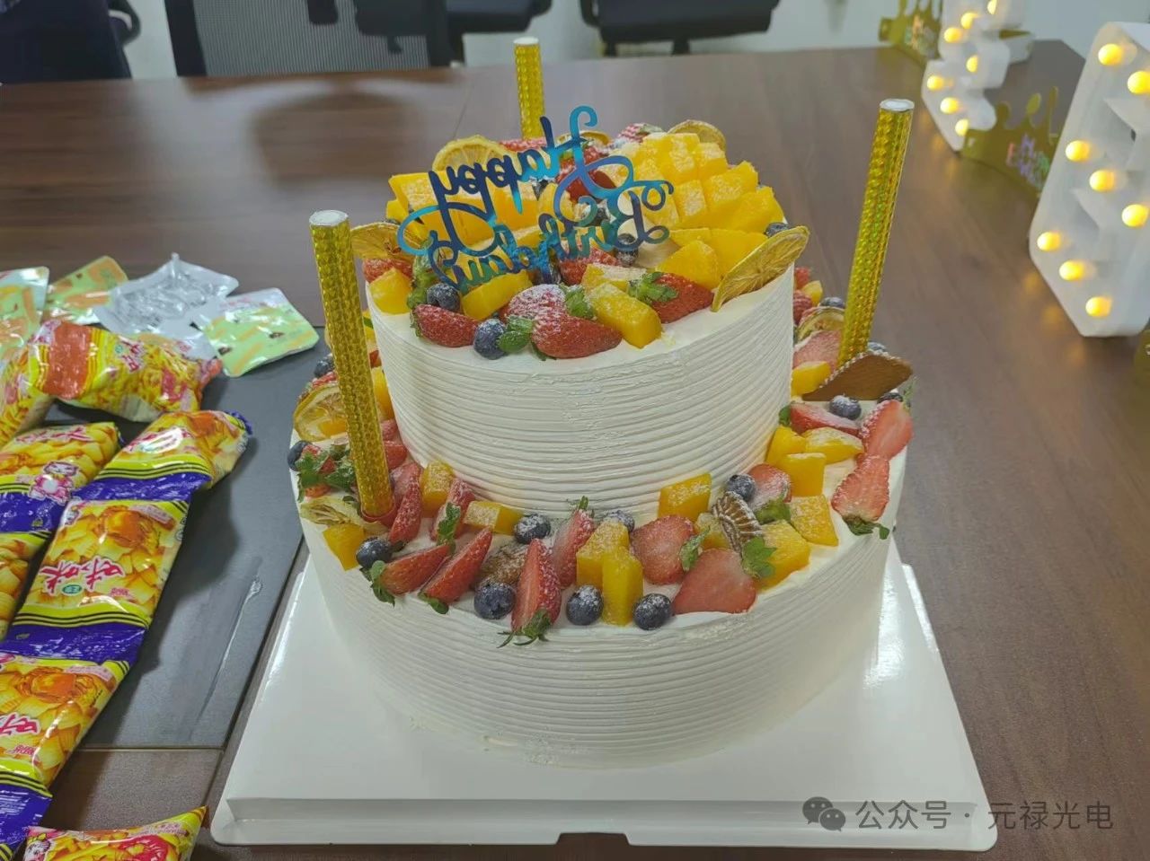 1729837438850863.jpg 1729837438850863.jpg